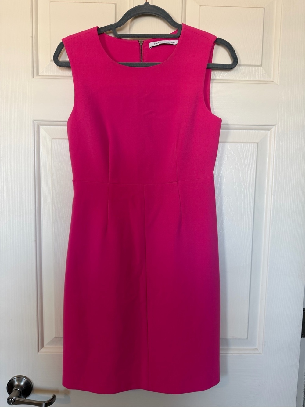 Diane Von Furstenberg Carrie Crewneck Sheath Dress Hot Orchid Pink - size S